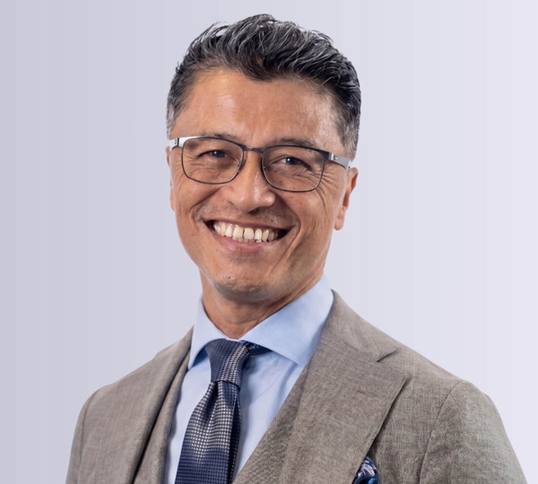 Ghafur Barchia, Director & CFO
